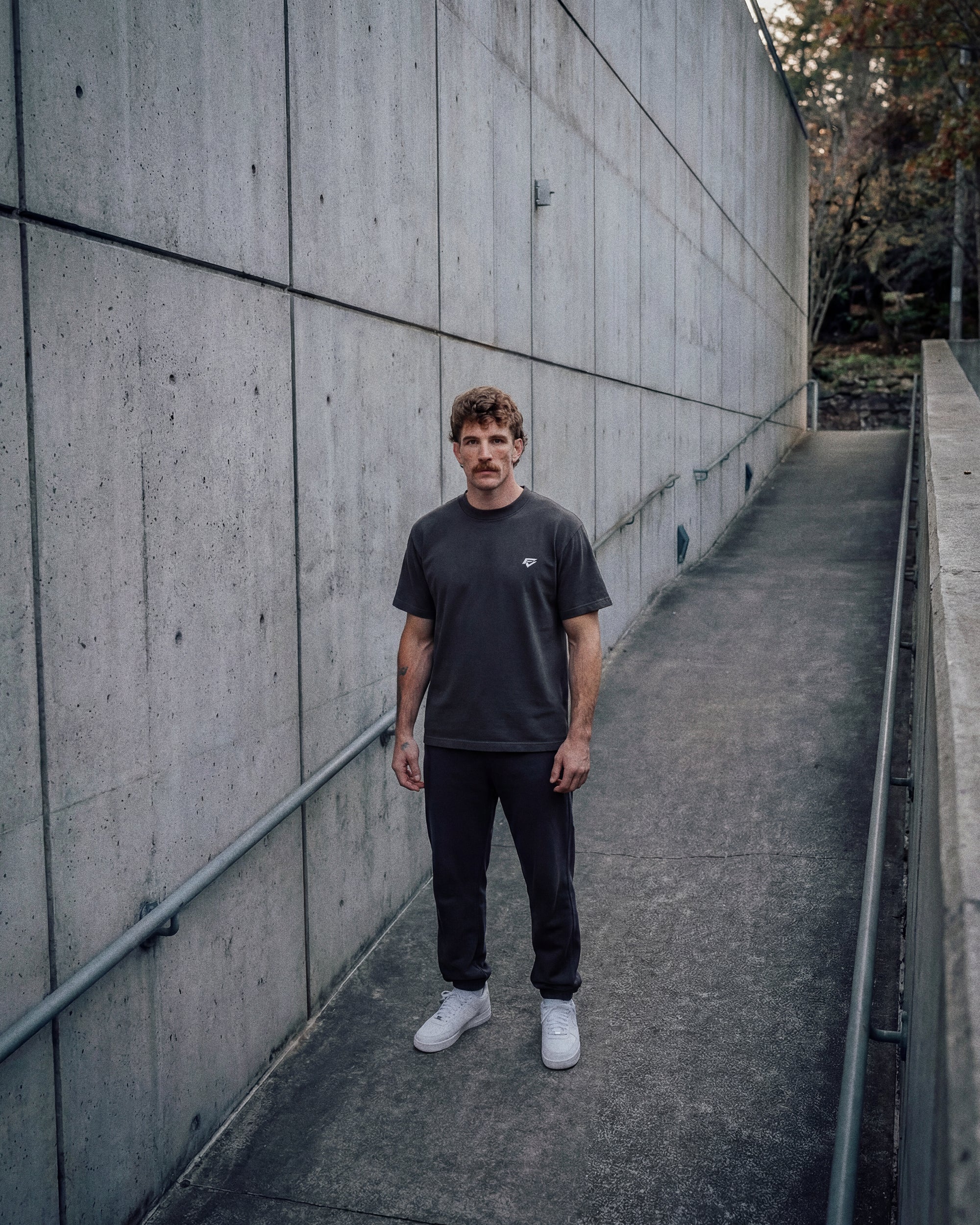 FV Cropped Tee - Off Black